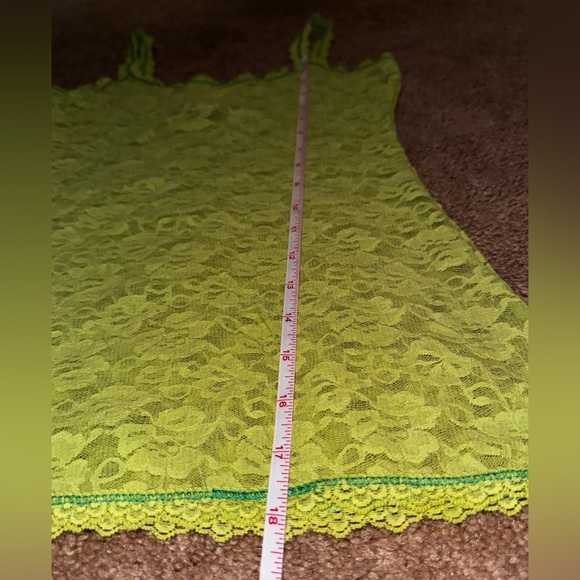 Neon Green Top✨ - Picture 4 of 5